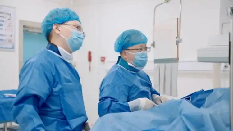 老两口先后突发脑卒中 医生提醒这些生活习惯要注意